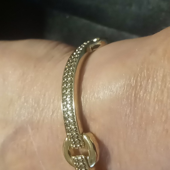 2 bracelets Gold & Silver tone expandable faux turquoise & hammered - Picture 7 of 9